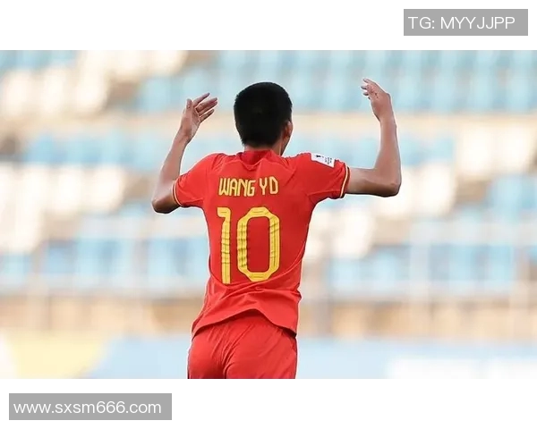 足球星王子闪耀绿茵场逐梦之路见证激情与荣耀时刻